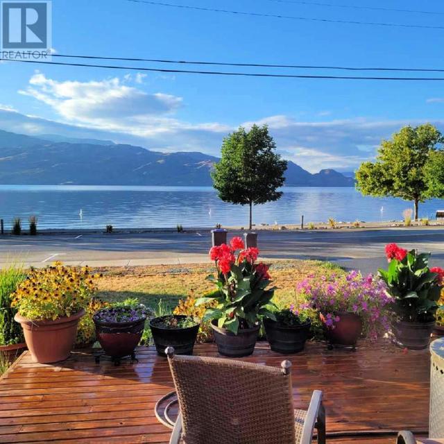 4396 Beach Avenue, House detached with 4 bedrooms, 2 bathrooms and 8 parking in Peachland BC | Image 3