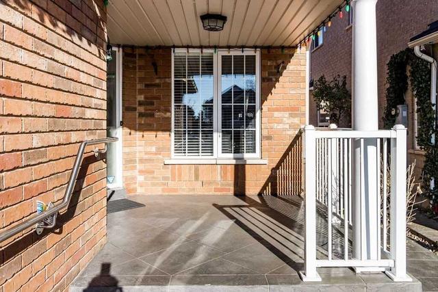 195 Vintage Gate, House detached with 4 bedrooms, 3 bathrooms and 6 parking in Brampton ON | Image 12