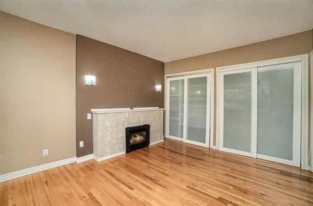 toronto - 617 The Queensway Ave, House detached with 2 bedrooms, 2 bathrooms and 2 parking in Toronto ON | Image 25