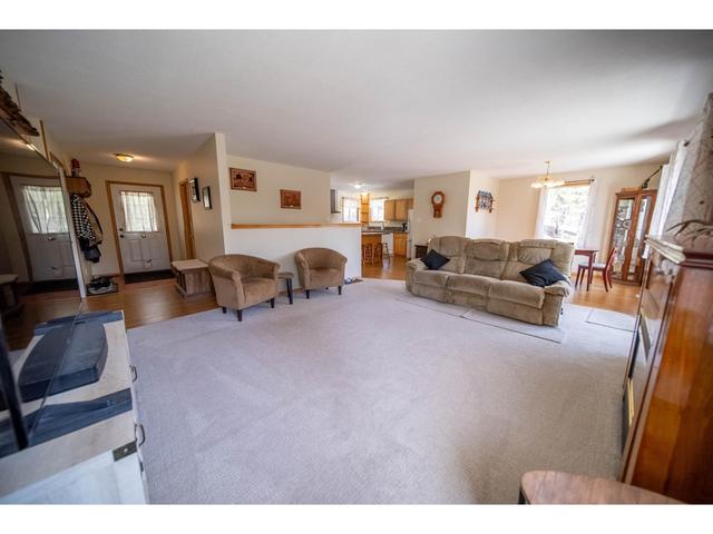 1958 Hunter Road, House detached with 3 bedrooms, 2 bathrooms and null parking in East Kootenay C BC | Image 11