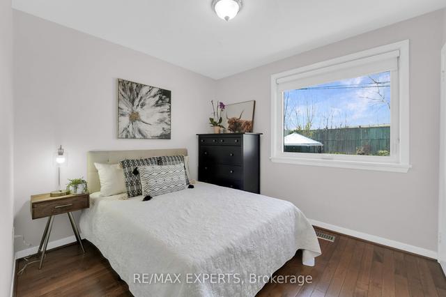 42 Shendale Dr, House detached with 3 bedrooms, 3 bathrooms and 3 parking in Toronto ON | Image 7