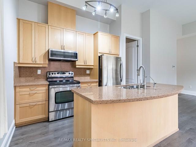 102 - 1111 Avenue Rd, Condo with 2 bedrooms, 2 bathrooms and 1 parking in Toronto ON | Image 13