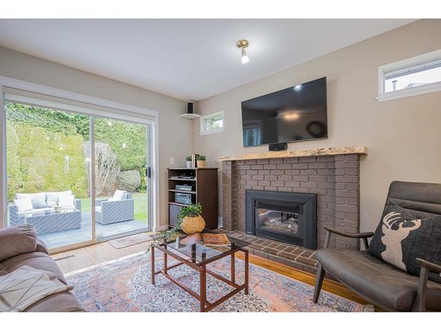 14871 21b Avenue, House detached with 3 bedrooms, 2 bathrooms and 6 parking in Surrey BC | Image 15