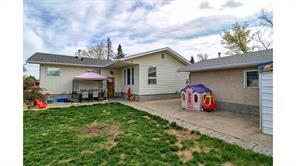 5317 50 Street, House detached with 4 bedrooms, 3 bathrooms and 3 parking in Red Deer County AB | Image 39