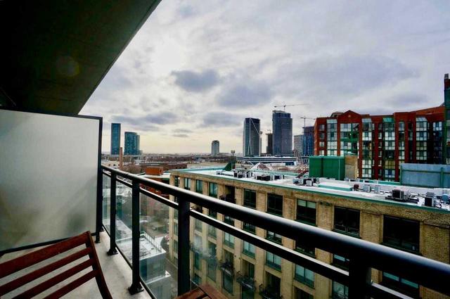 809 - 775 King St W, Condo with 1 bedrooms, 1 bathrooms and 1 parking in Toronto ON | Image 4