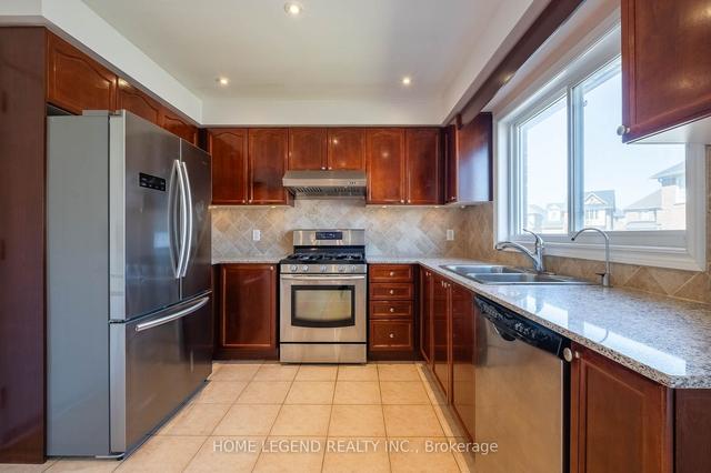 37 Roy Rainey Ave, House detached with 3 bedrooms, 3 bathrooms and 2 parking in Markham ON | Image 11