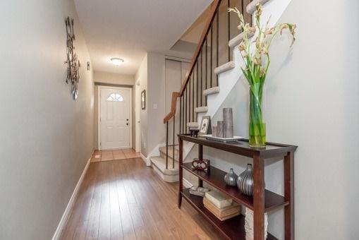 63 - 2120 Rathburn Rd E, Townhouse with 3 bedrooms, 4 bathrooms and 2 parking in Mississauga ON | Image 2