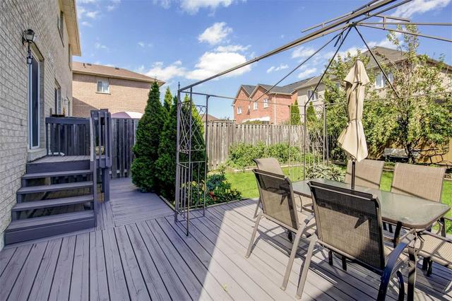 232 Solway Ave, House semidetached with 3 bedrooms, 3 bathrooms and 4 parking in Vaughan ON | Image 11