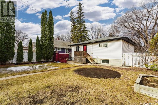 420 I Avenue N, House detached with 4 bedrooms, 2 bathrooms and null parking in Saskatoon SK | Image 32