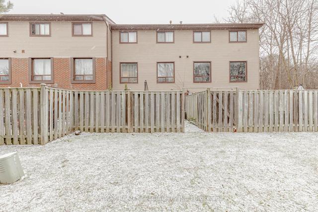 88 Carleton Pl, Townhouse with 4 bedrooms, 3 bathrooms and 2 parking in Brampton ON | Image 29