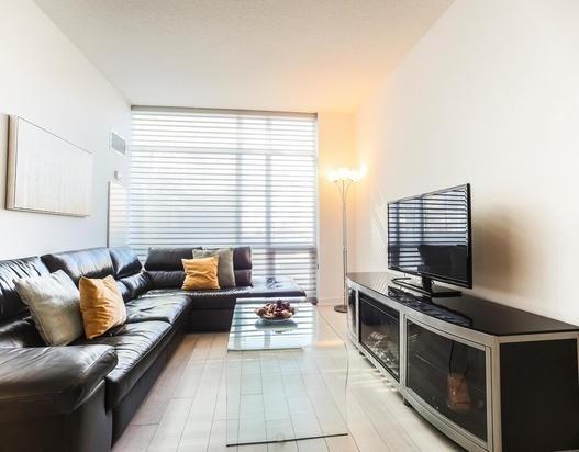 Th01 - 19 Singer Crt, Townhouse with 2 bedrooms, 2 bathrooms and 1 parking in Toronto ON | Image 7