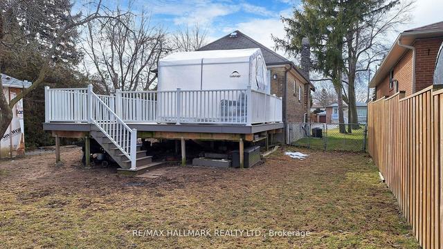 93 Poplar Rd, House detached with 2 bedrooms, 2 bathrooms and 4 parking in Toronto ON | Image 20