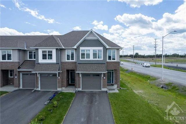 160 Jardiniere St, House attached with 3 bedrooms, 3 bathrooms and 3 parking in Ottawa ON | Image 1