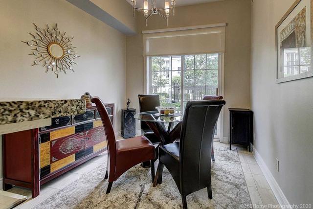 th 1 - 3 Rean Dr, Townhouse with 3 bedrooms, 3 bathrooms and 2 parking in Toronto ON | Image 4