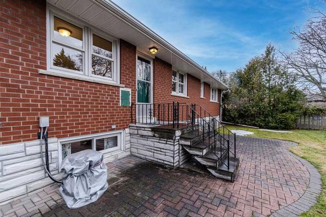 20 Brook Tree Cres, House detached with 3 bedrooms, 2 bathrooms and 3 parking in Toronto ON | Image 28