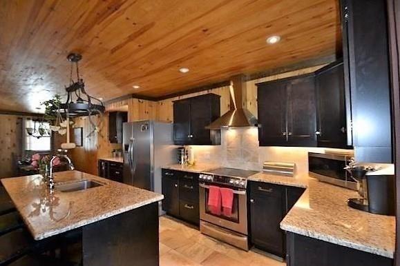 27331 Highway 28 S, House detached with 4 bedrooms, 4 bathrooms and 11.5 parking in Faraday ON | Image 16