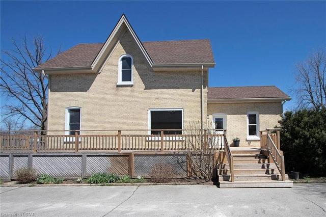 146 Main Street N, House detached with 3 bedrooms, 1 bathrooms and 5 parking in Huron East ON | Image 28