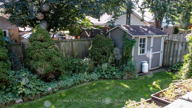 11 Brynston Rd, House detached with 4 bedrooms, 3 bathrooms and 5 parking in Toronto ON | Image 31