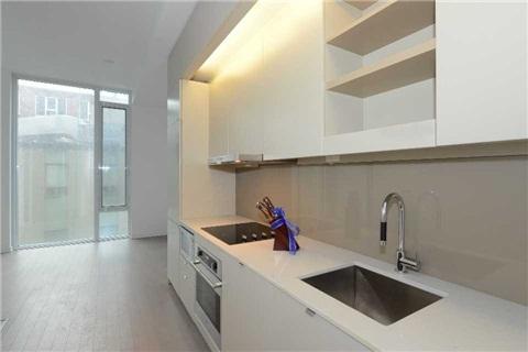 405 - 101 Peter St, Condo with 1 bedrooms, 1 bathrooms and null parking in Toronto ON | Image 2