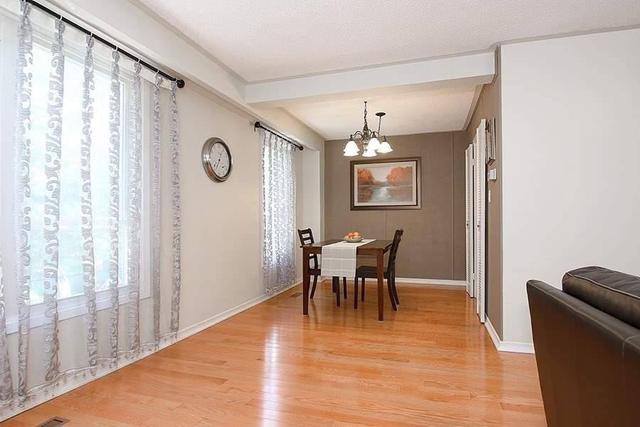 upper - 3449 Woodhurst Cres, House semidetached with 4 bedrooms, 2 bathrooms and 2 parking in Mississauga ON | Image 20