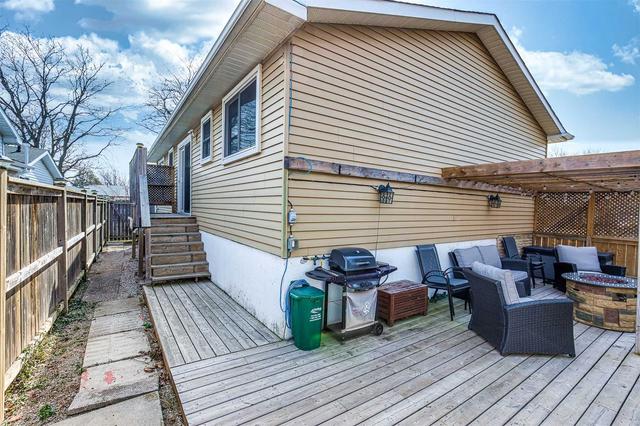 693 Inverary Rd, House detached with 3 bedrooms, 2 bathrooms and 3 parking in Burlington ON | Image 32