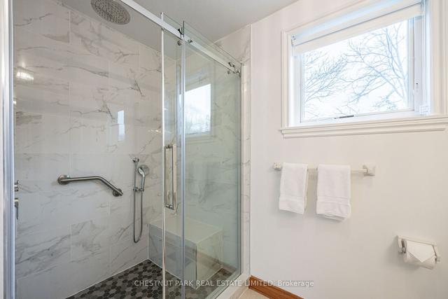 44 Shaughnessy Blvd, House detached with 5 bedrooms, 3 bathrooms and 4 parking in Toronto ON | Image 13