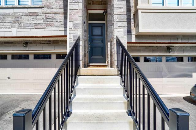 2251 Khalsa Gate, House attached with 3 bedrooms, 4 bathrooms and 2 parking in Oakville ON | Image 4