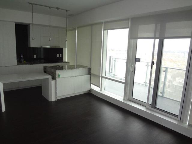 3602 - 1 Bloor St E, Condo with 1 bedrooms, 1 bathrooms and null parking in Toronto ON | Image 3