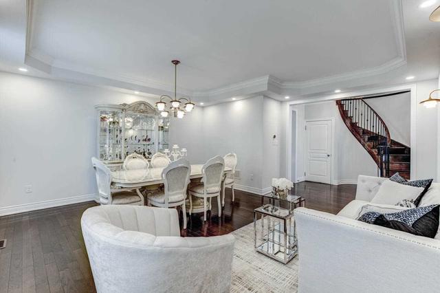 81 Barletta Dr, House detached with 4 bedrooms, 5 bathrooms and 7 parking in Vaughan ON | Image 2