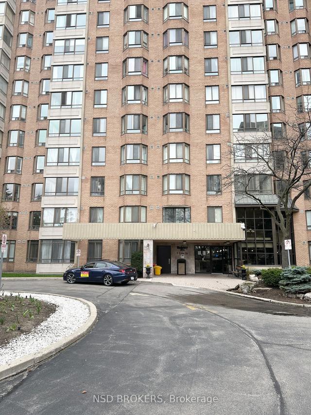902 - 5 Lisa St, Condo with 3 bedrooms, 2 bathrooms and 1 parking in Brampton ON | Image 12