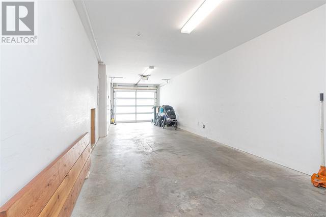 In-line Two Car Garage | Image 26