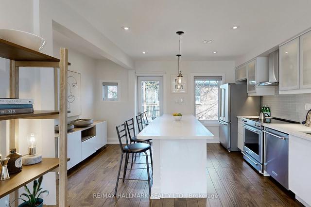 138 Hepbourne St, House semidetached with 3 bedrooms, 4 bathrooms and 0 parking in Toronto ON | Image 18