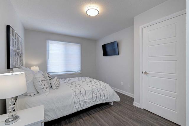 th 127 - 165 Hampshire Way, House attached with 2 bedrooms, 2 bathrooms and 2 parking in Milton ON | Image 20