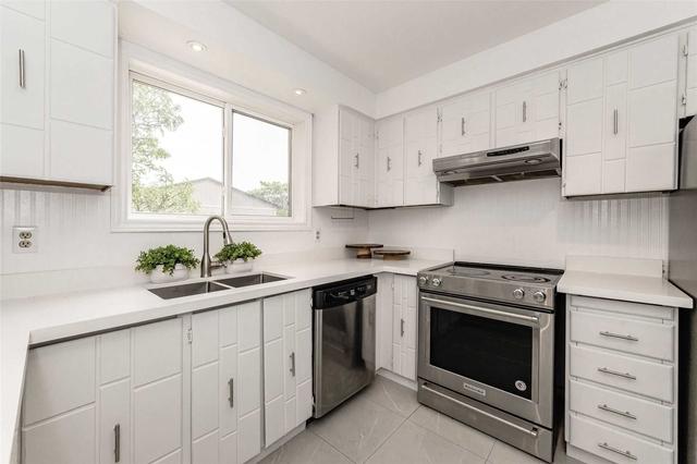 35 - 341 Wilson Dr, Townhouse with 3 bedrooms, 2 bathrooms and 2 parking in Milton ON | Image 18