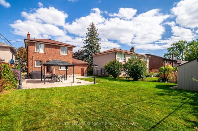 8 Norgrove Cres, House detached with 3 bedrooms, 2 bathrooms and 1 parking in Toronto ON | Image 13