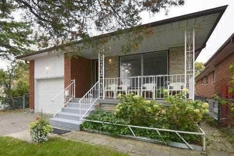 upper - 2 Iangrove Terr, House attached with 3 bedrooms, 1 bathrooms and 1 parking in Toronto ON | Image 1