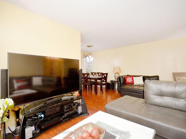 1906 - 21 Knightsbridge Rd, Condo with 2 bedrooms, 1 bathrooms and 1 parking in Brampton ON | Image 13
