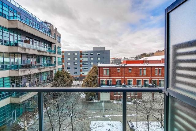 316 - 380 Macpherson Ave, Condo with 1 bedrooms, 2 bathrooms and 1 parking in Toronto ON | Image 2