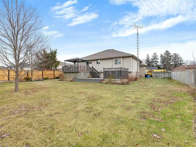 831 Lawndale Ave, House detached with 2 bedrooms, 2 bathrooms and 6 parking in Kingsville ON | Image 15