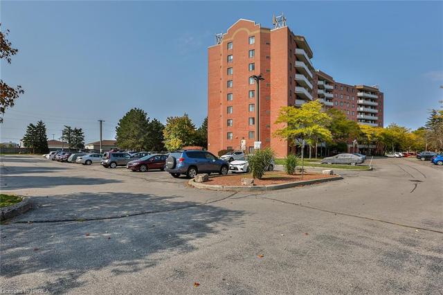 709 - 9 Bonheur Court, House attached with 3 bedrooms, 2 bathrooms and 1 parking in Brantford ON | Image 30