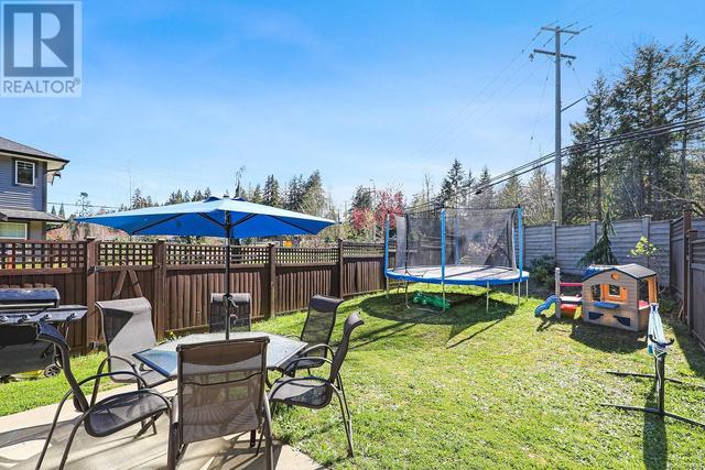 136 - 2077 20th St, House attached with 3 bedrooms, 3 bathrooms and 2 parking in Courtenay BC | Image 3