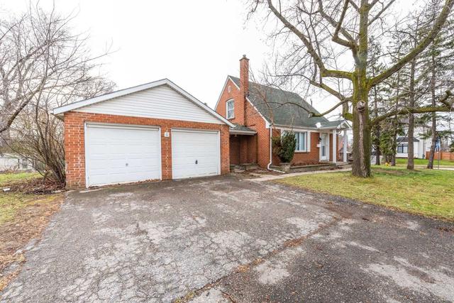 11 Harrow Dr, House detached with 3 bedrooms, 3 bathrooms and 6 parking in Toronto ON | Image 12