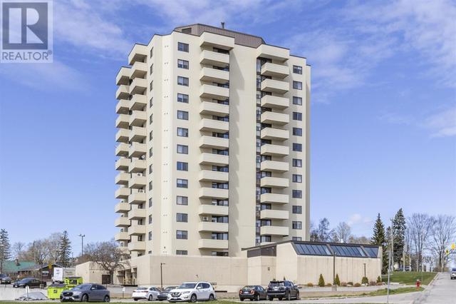 1139 Queen St # 506, Condo with 3 bedrooms, 2 bathrooms and null parking in Sault Ste. Marie ON | Image 1
