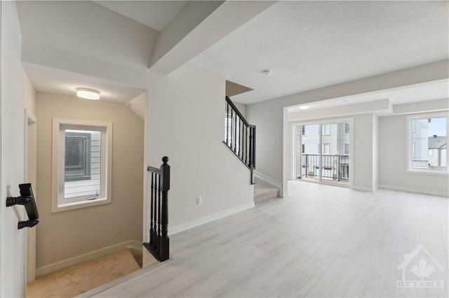 536 Woven Private, Townhouse with 2 bedrooms, 3 bathrooms and 2 parking in Ottawa ON | Image 4