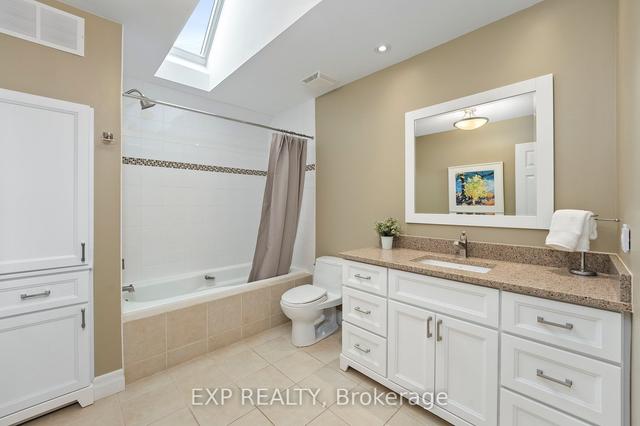 10 Glenn Gould Cres, House detached with 3 bedrooms, 3 bathrooms and 6 parking in Uxbridge ON | Image 21