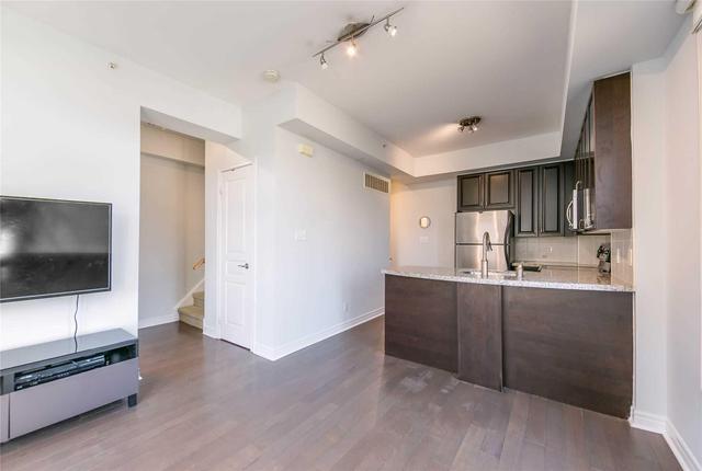 Th35 - 88 Carr St, Townhouse with 2 bedrooms, 2 bathrooms and null parking in Toronto ON | Image 6