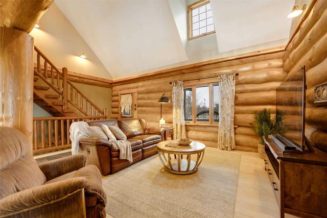 10380 Highway 41, House detached with 4 bedrooms, 2 bathrooms and 22 parking in Addington Highlands ON | Image 9
