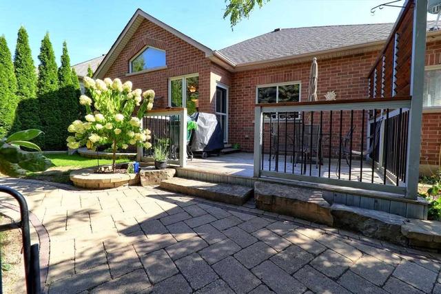 866 Hinterland Dr, House detached with 2 bedrooms, 2 bathrooms and 4 parking in Oshawa ON | Image 25