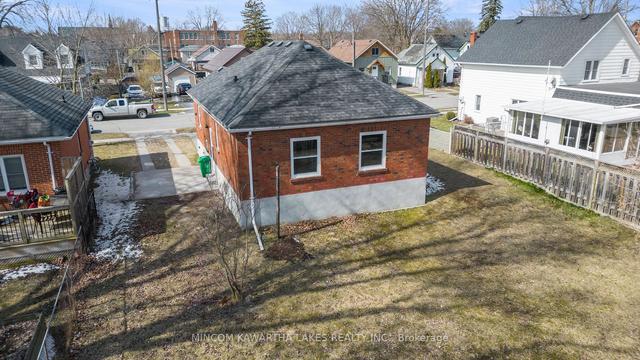 746 Payne St, House detached with 3 bedrooms, 1 bathrooms and 3 parking in Peterborough ON | Image 30