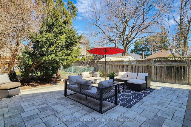 208 Joicey Blvd, House detached with 4 bedrooms, 5 bathrooms and 5 parking in Toronto ON | Image 6